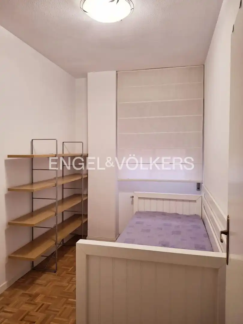 Bedroom of Flat for rent in Madrid  with Air Conditioner, Heating and Parquet flooring