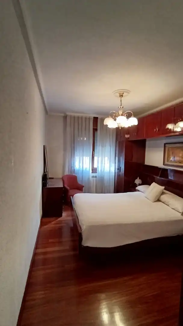 Habitación de Piso en venta en Bilbao  con Calefacción, Parquet y Amueblado