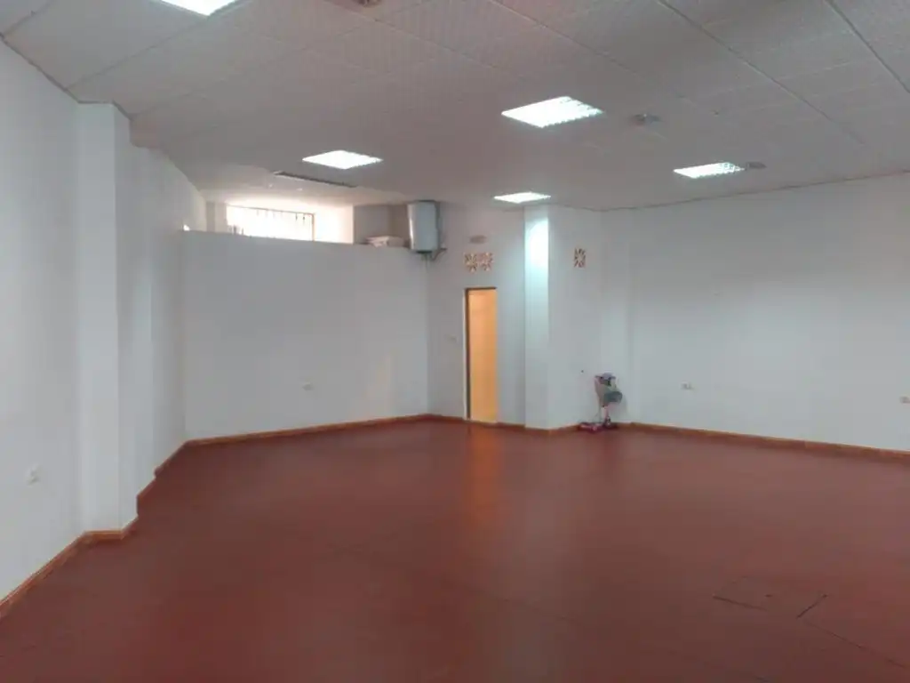 Local comercial en venda a Los Barrios