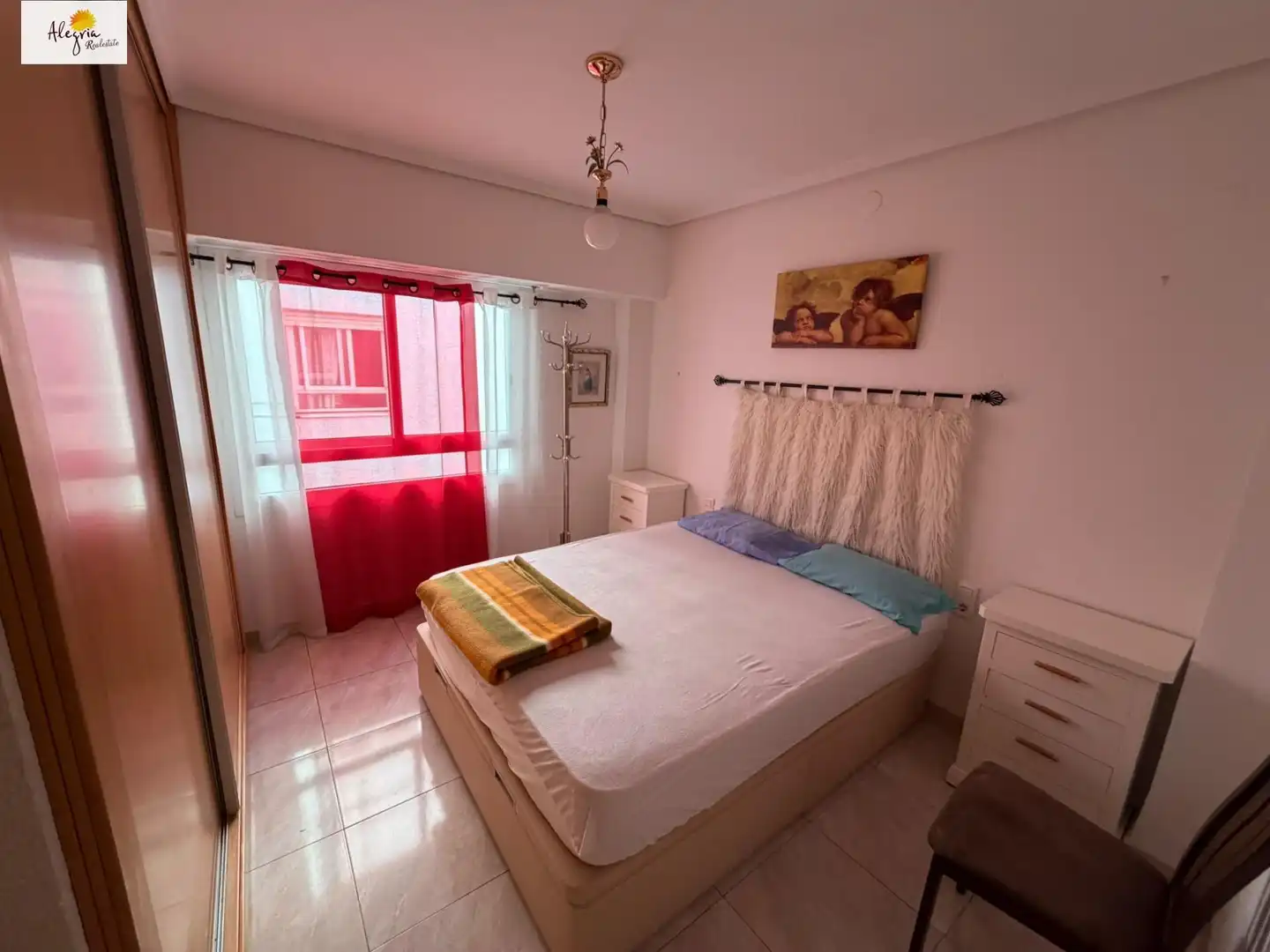 Apartament de lloguer a DEMOCRACIA, Nou Moles