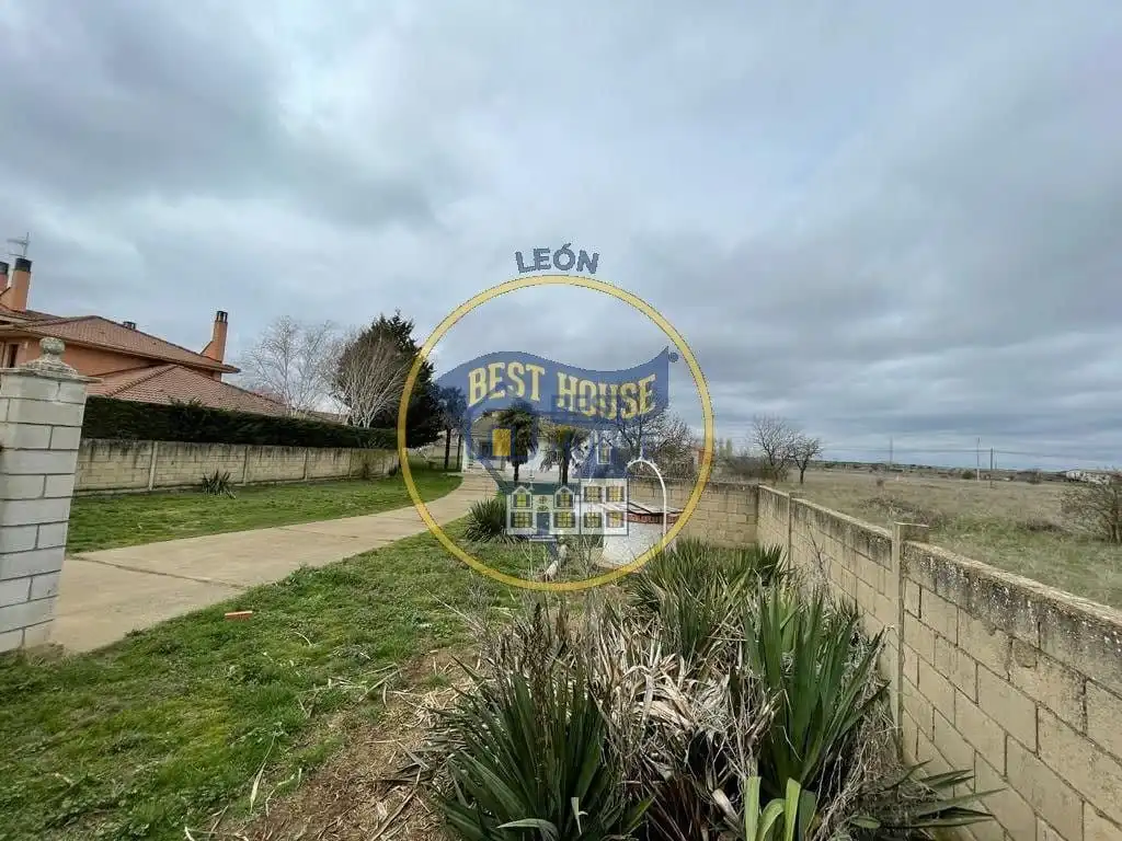 Residential land for sale in Onzonilla, imagen 10