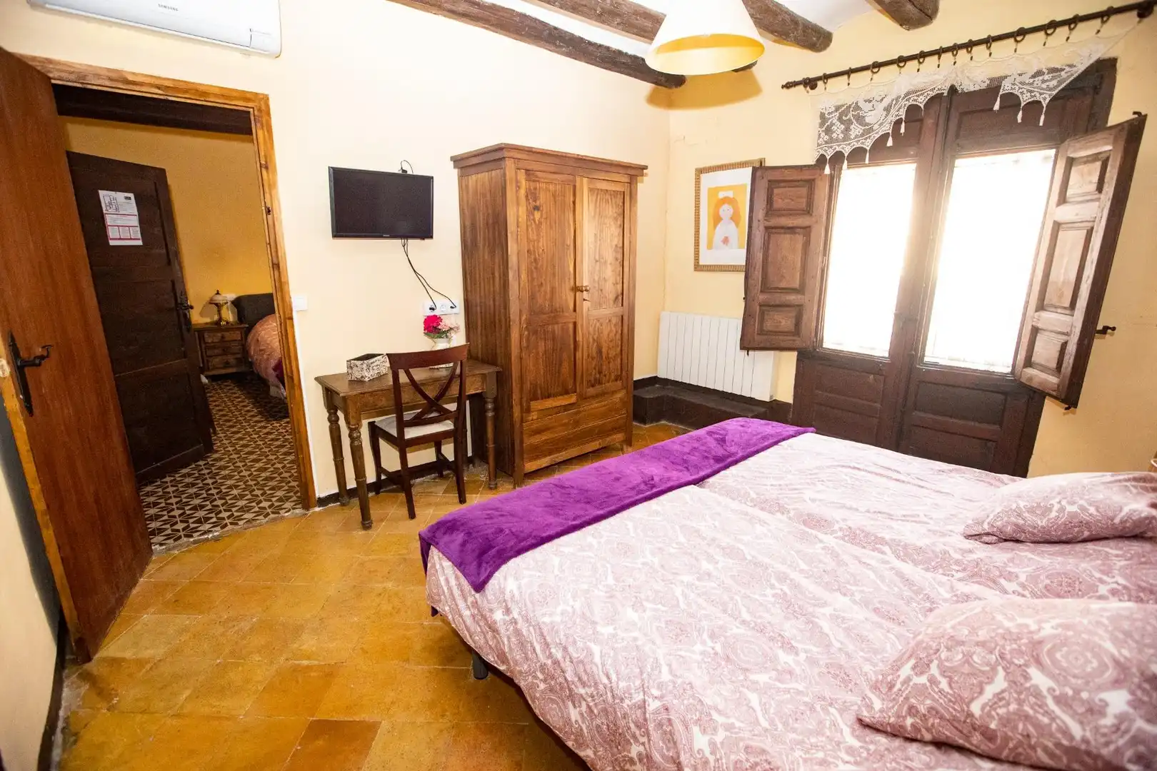 Schlafzimmer von Gebäude zum Verkauf in Siétamo