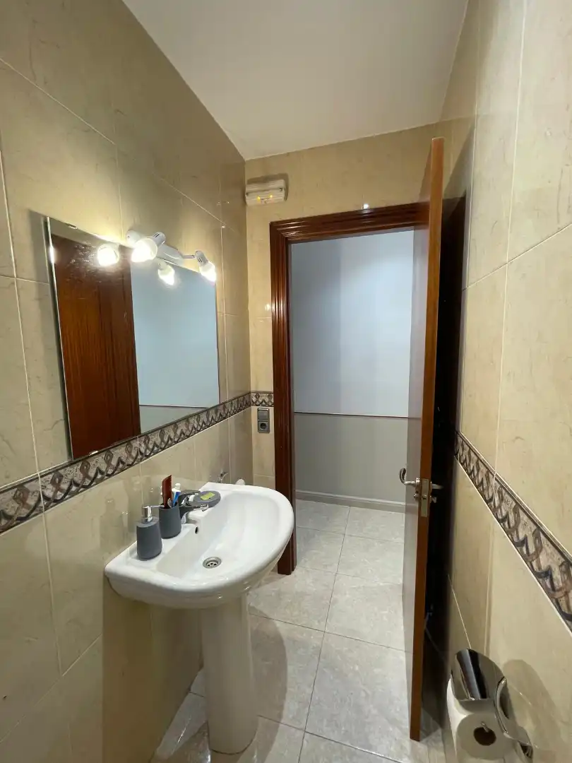 Badezimmer von Haus oder Chalet zum Verkauf in Miralcamp mit Heizung, Privatgarten und Möbliert