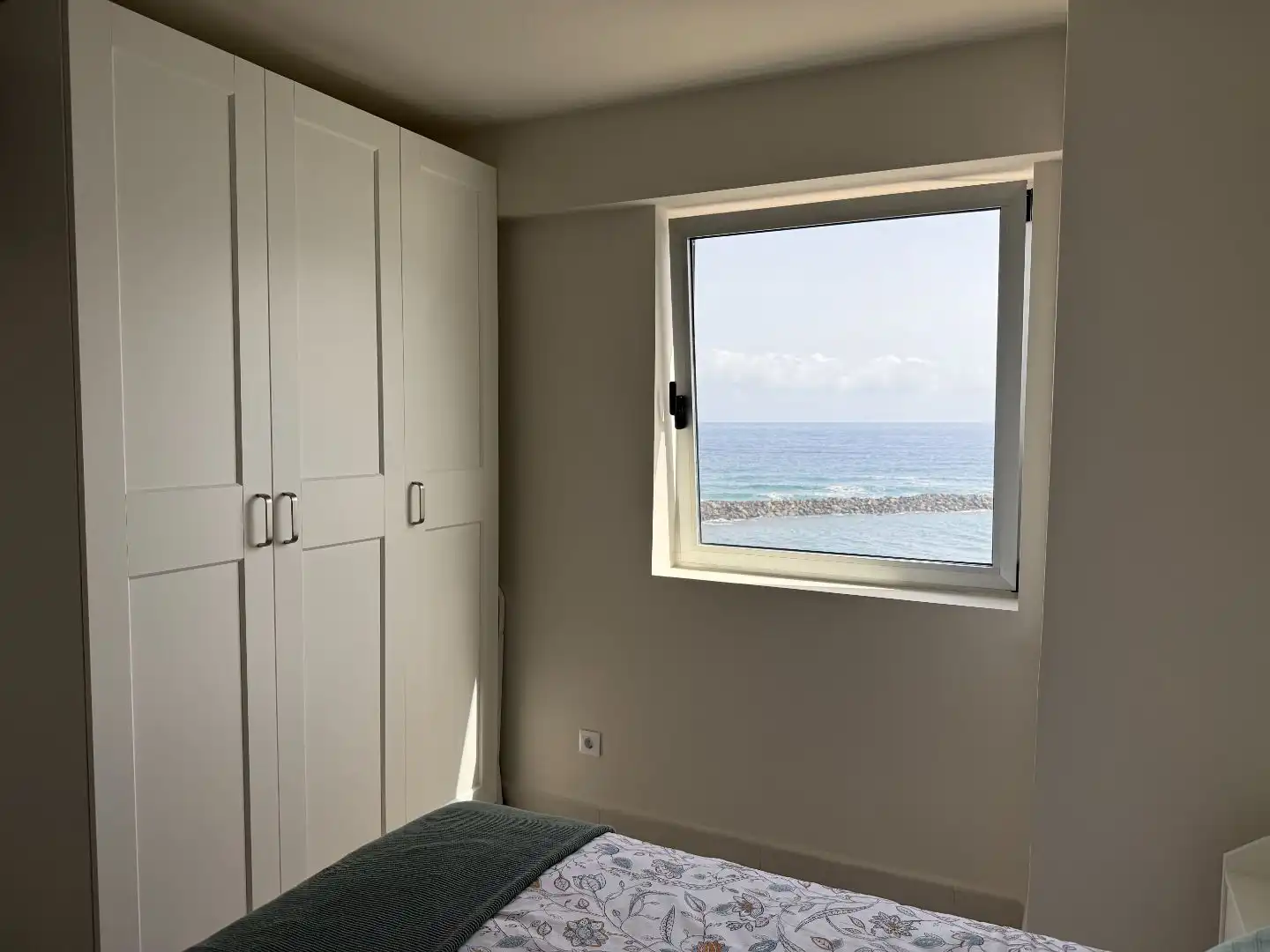 Dormitori de Apartament de lloguer en Puerto de la Cruz amb Terrassa i Balcó