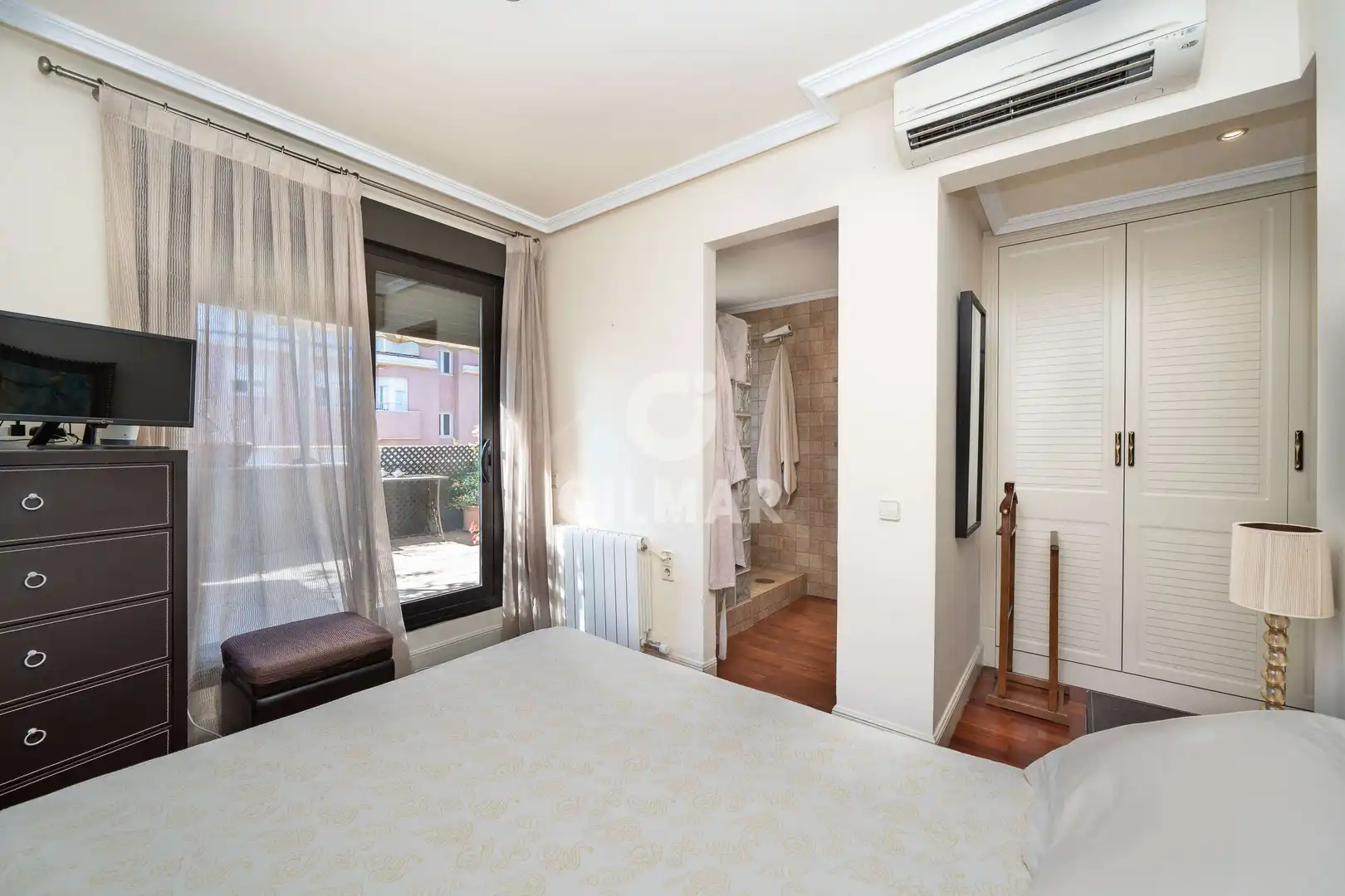 Habitación de Ático en venta en Madrid con Calefacción, Jardín privado y Trastero