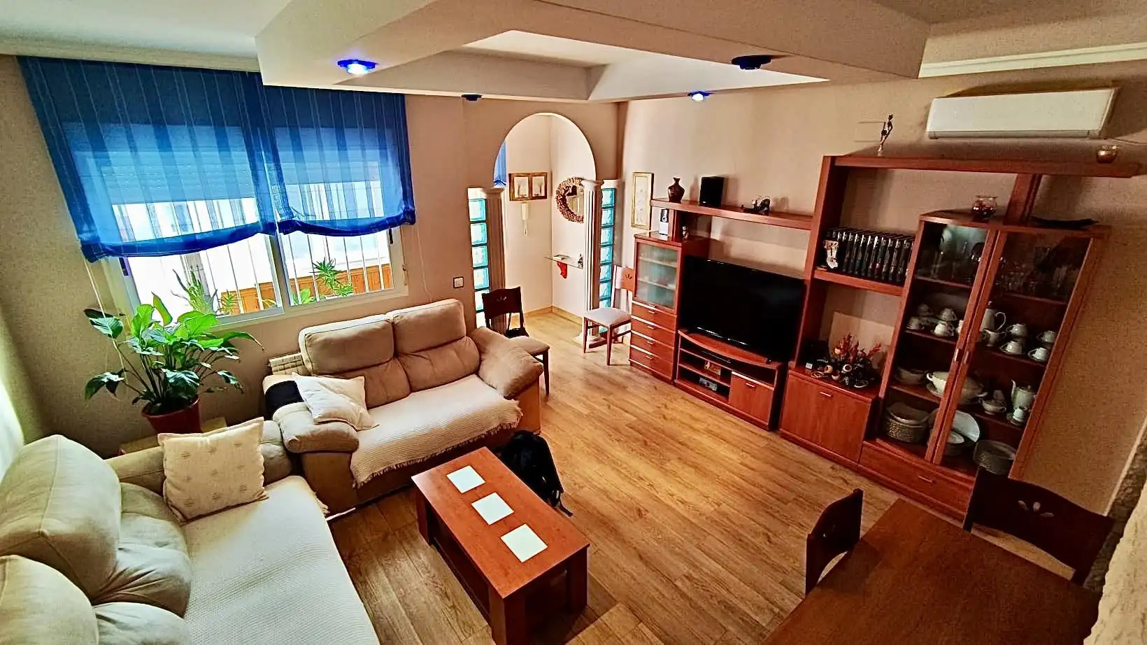 Sala de estar de Dúplex en venta en Plasencia con Aire acondicionado, Calefacción y Parquet