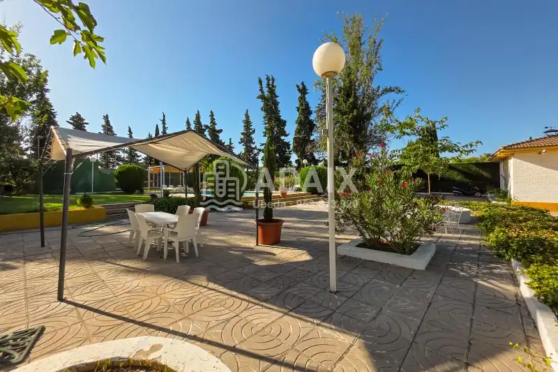 Terraza de Finca rústica en venta en Úbeda con Terraza, Trastero y Balcón