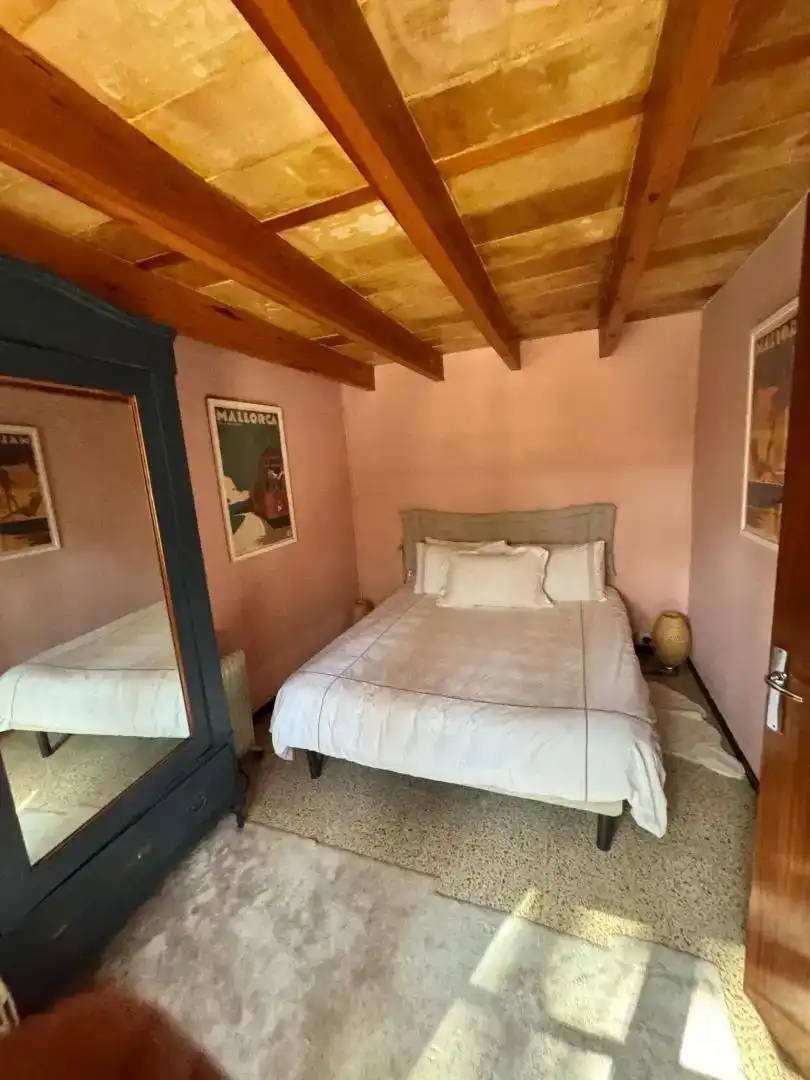 Dormitori de Finca rústica de lloguer en Algaida amb Jardí privat, Piscina i Moblat