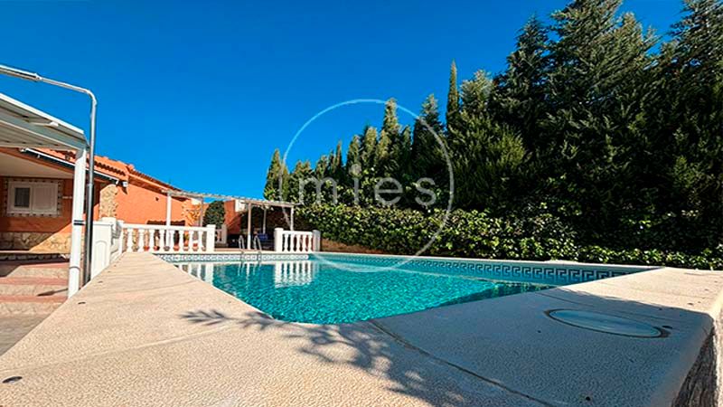 Swimming pool of House or chalet for sale in Turís  with Heating, Private garden and Terrace