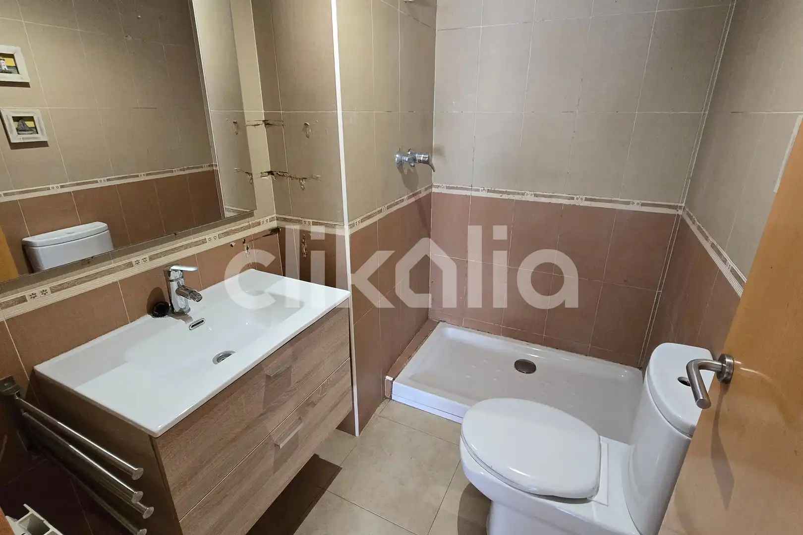Baño de Piso en venta en Constantí con Aire acondicionado, Calefacción y Terraza