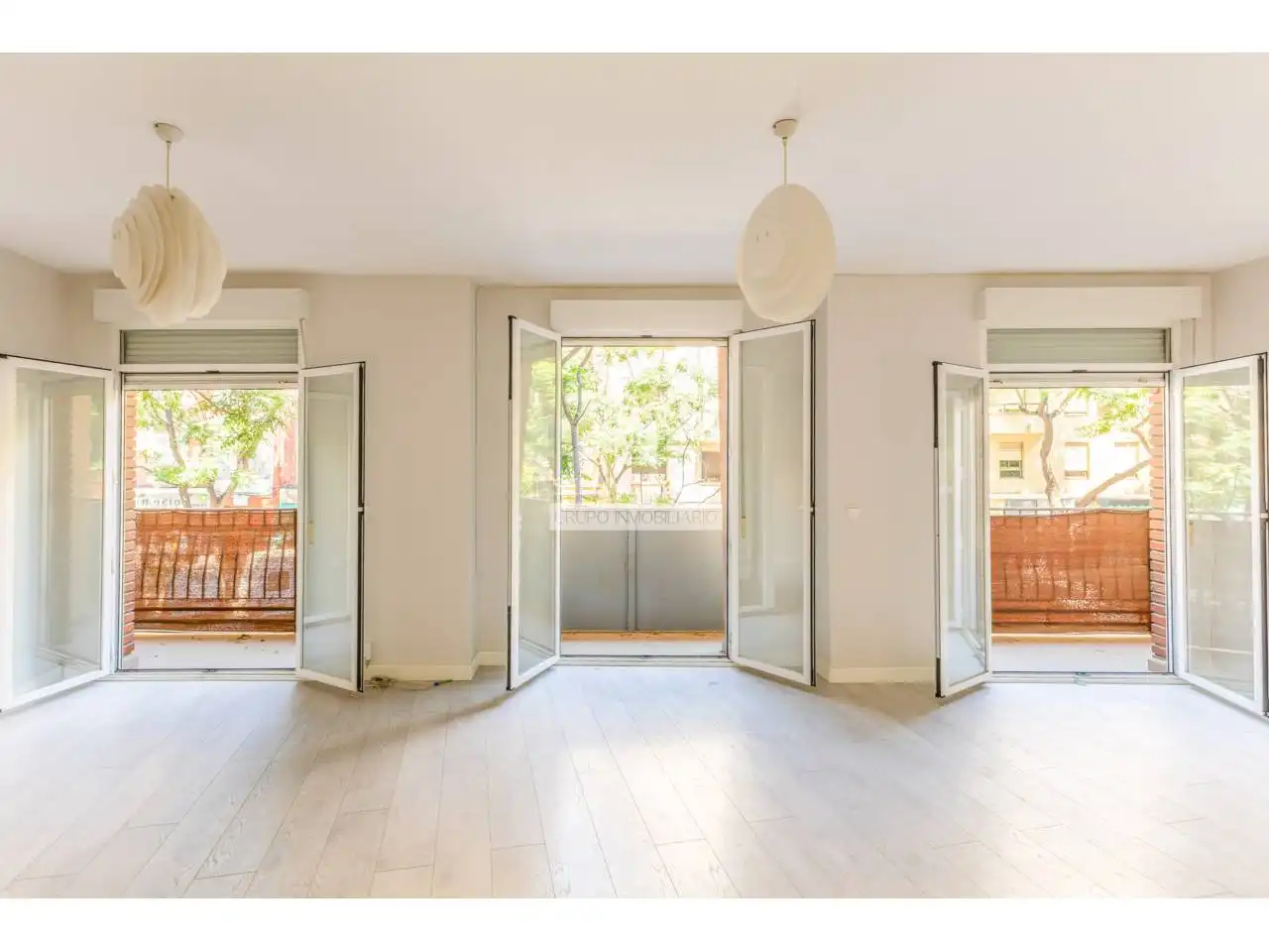 Flat for sale in Valencia  with Heating, Parquet flooring and Balcony
