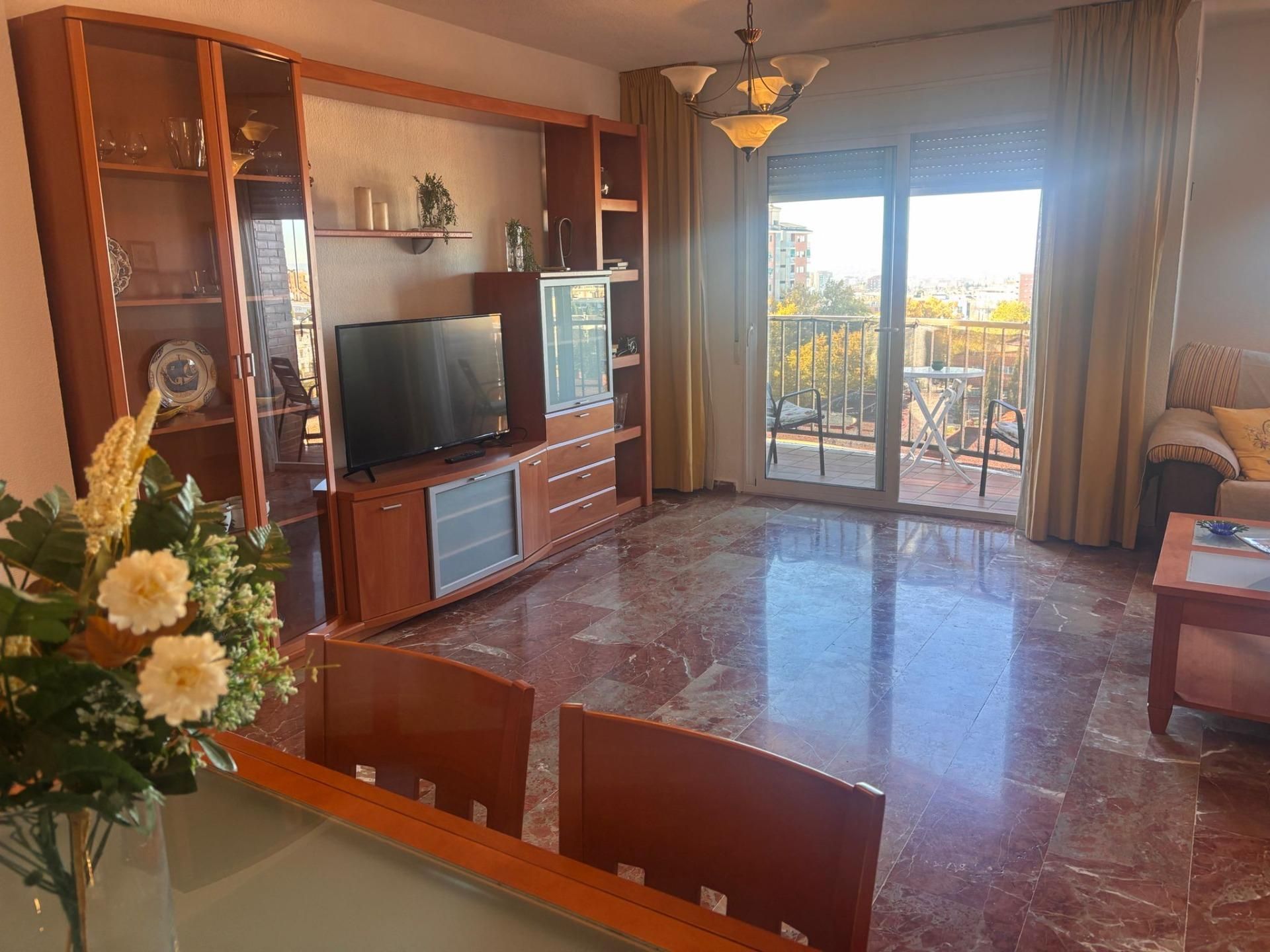 Sala d'estar de Pis de lloguer en  Granada Capital amb Aire condicionat, Traster i Balcó