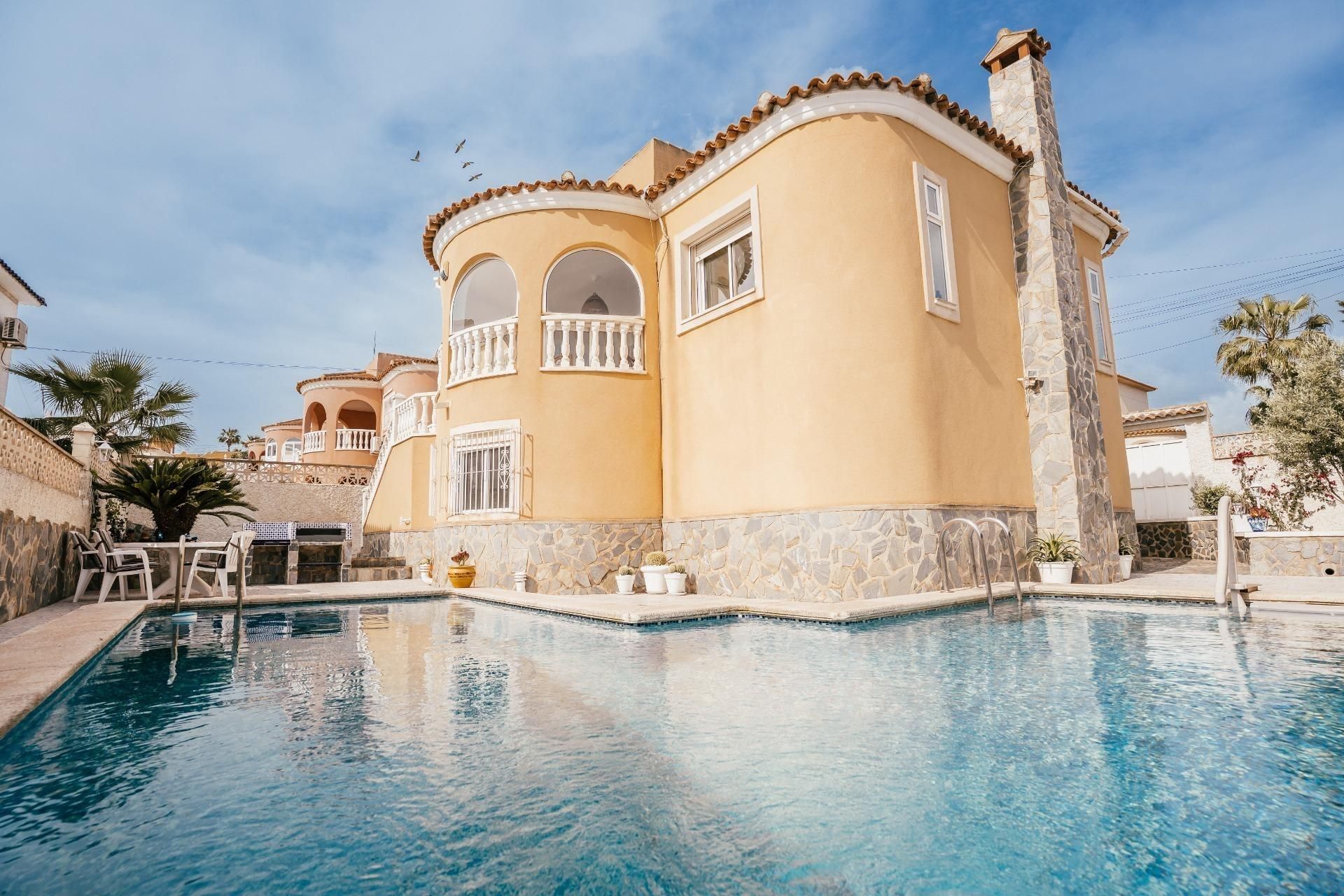 Swimming pool of House or chalet for sale in San Miguel de Salinas  with Air Conditioner, Private garden and Terrace
