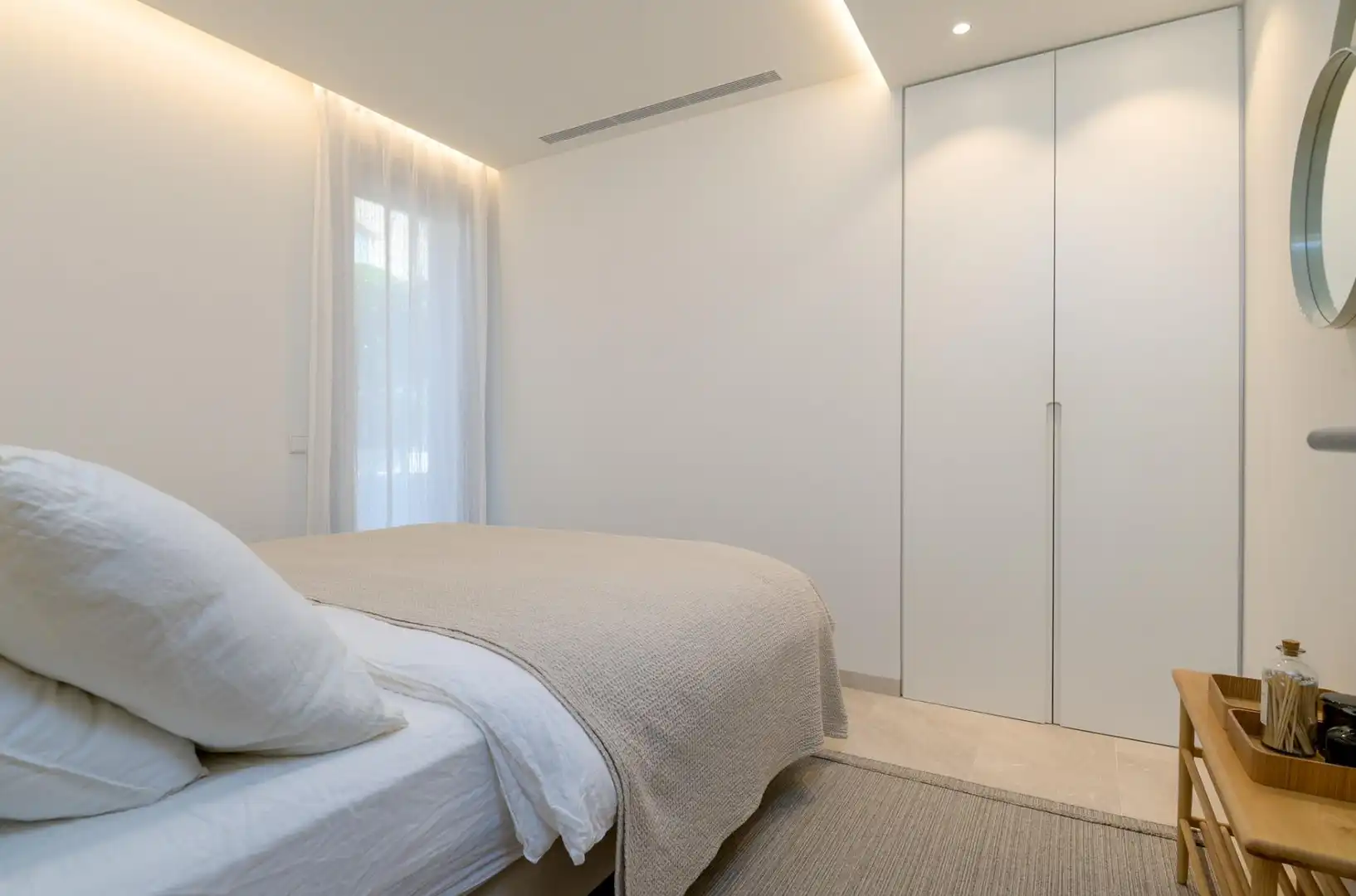 Schlafzimmer von Erdgeschoss zum Verkauf in  Palma de Mallorca mit Klimaanlage, Heizung und Privatgarten