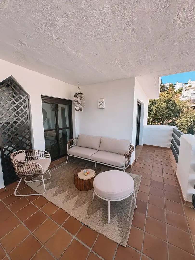 Terraza de Apartamento de alquiler en Estepona con Aire acondicionado, Terraza y Piscina