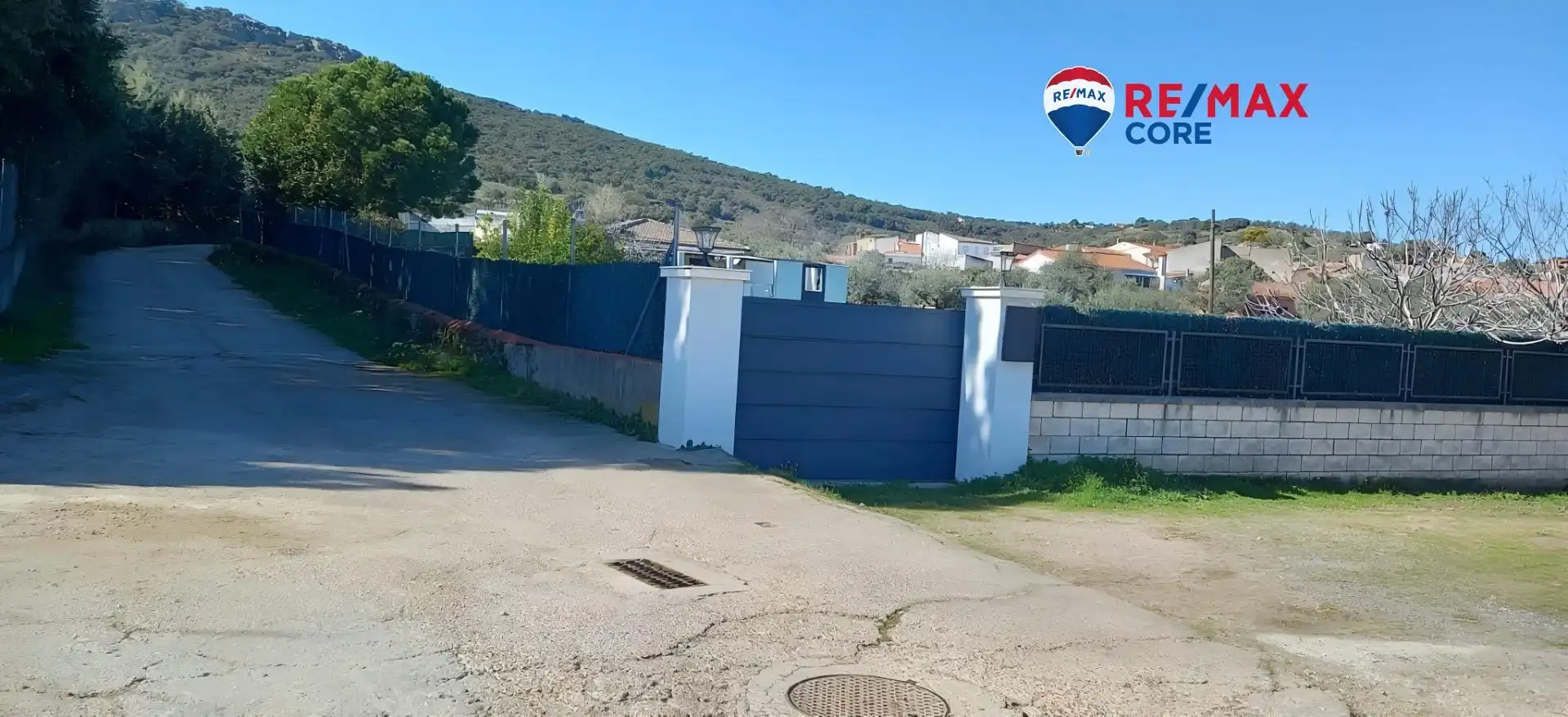 Chalet con jardín en venta en Sierra de Fuentes, imagen 3