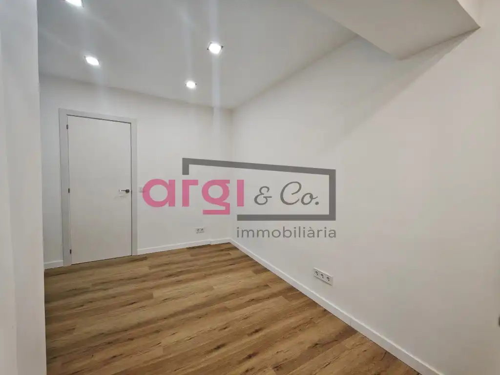 Business premises for sale in Centre, imagen 26