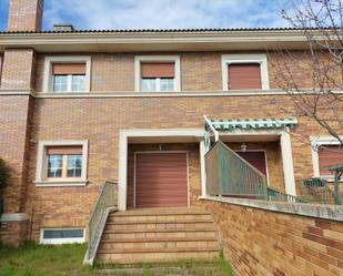 Exterior view of House or chalet for sale in Grijota  with Heating, Private garden and Terrace