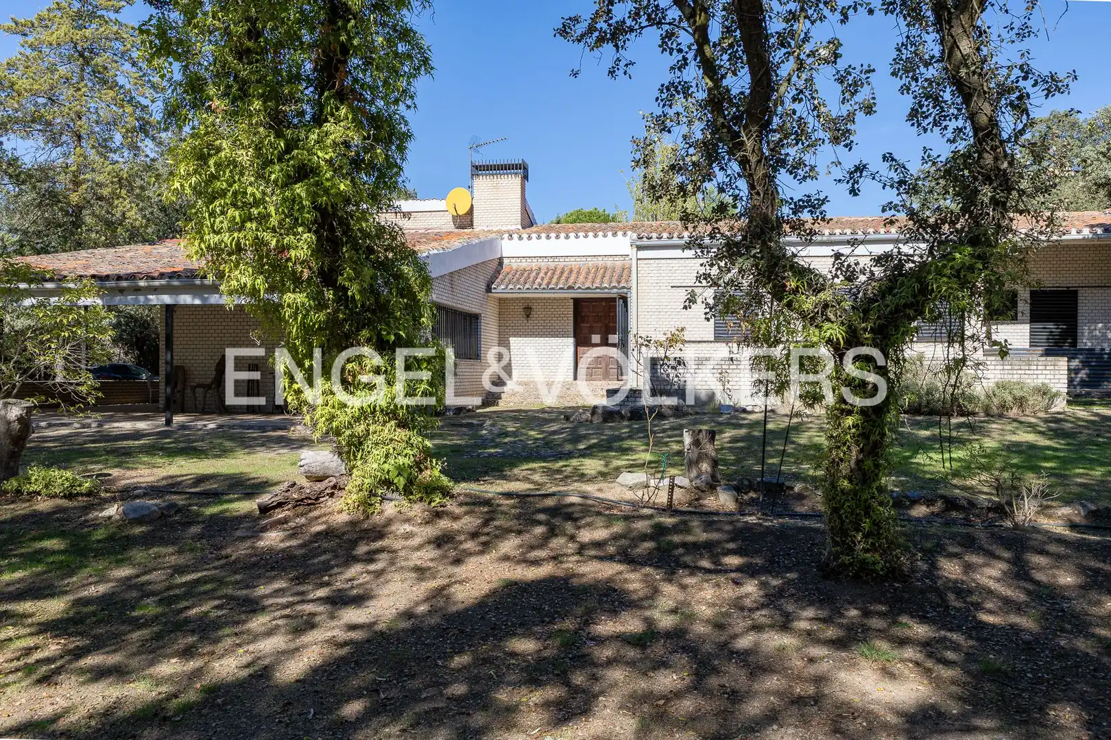 Vista exterior de Casa o xalet en venda en Raya del Palancar - Guadamonte  
