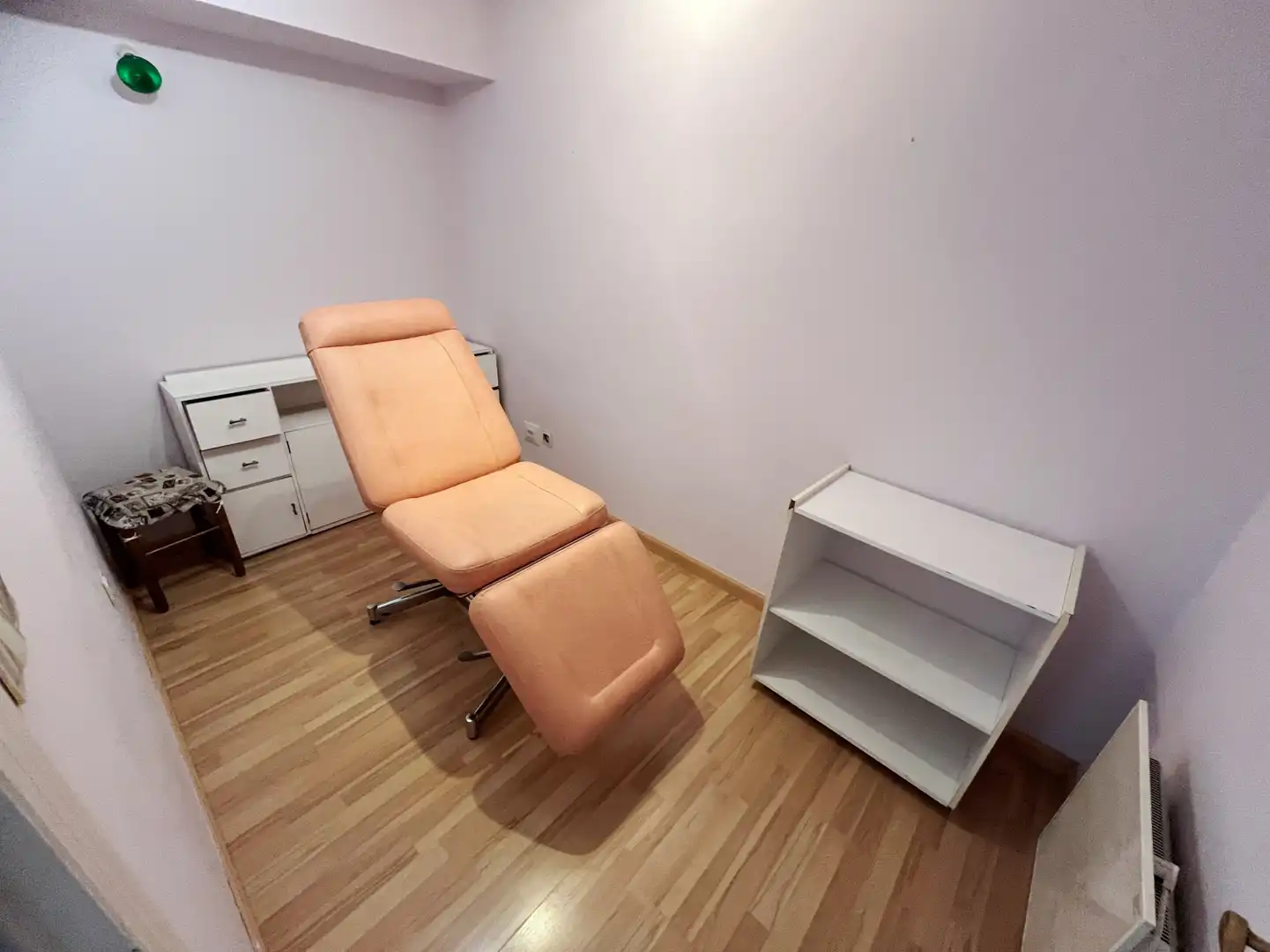 Schlafzimmer von Büro zum Verkauf in Avilés