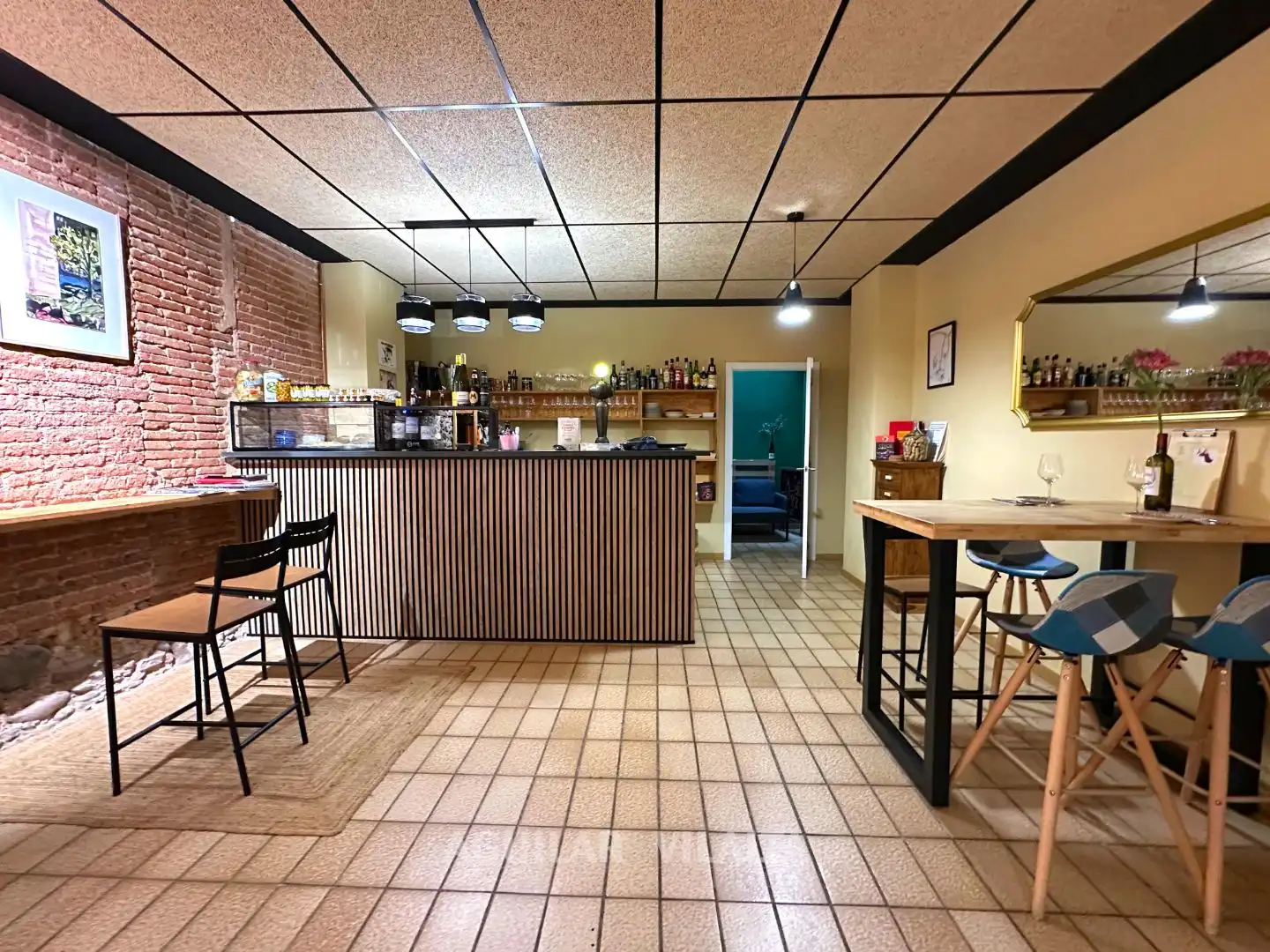 Business premises for transfer in Joan Prim 141, imagen 2
