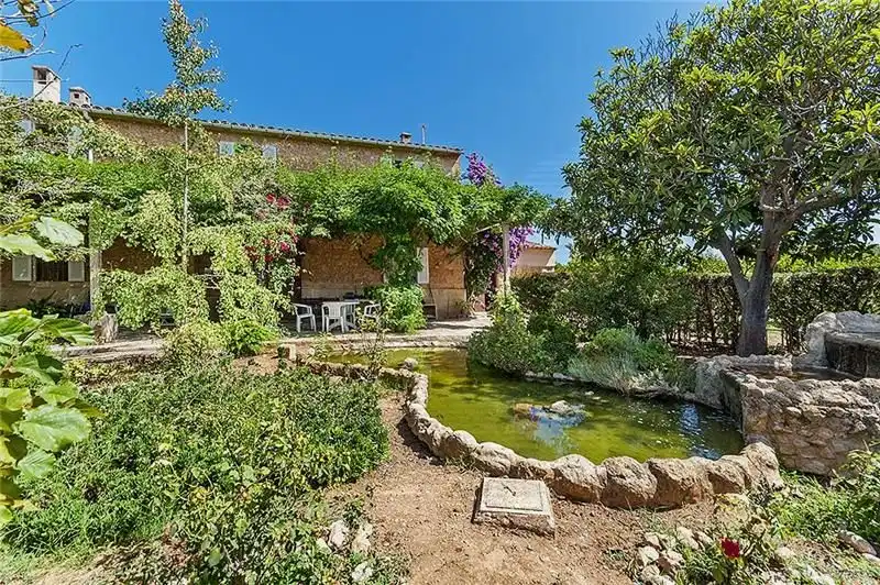 Casa rústica amb piscina en venda a Bunyola