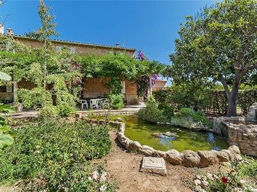 Maison rustique avec piscine à vendre à Bunyola