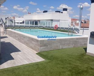 Swimming pool of Apartment for sale in  Sevilla Capital