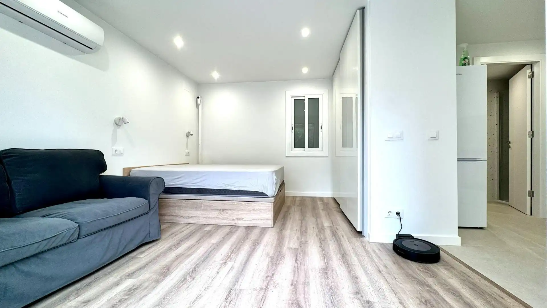 Schlafzimmer von Wohnung zum Verkauf in Barcelona mit Klimaanlage, Heizung und Parkett