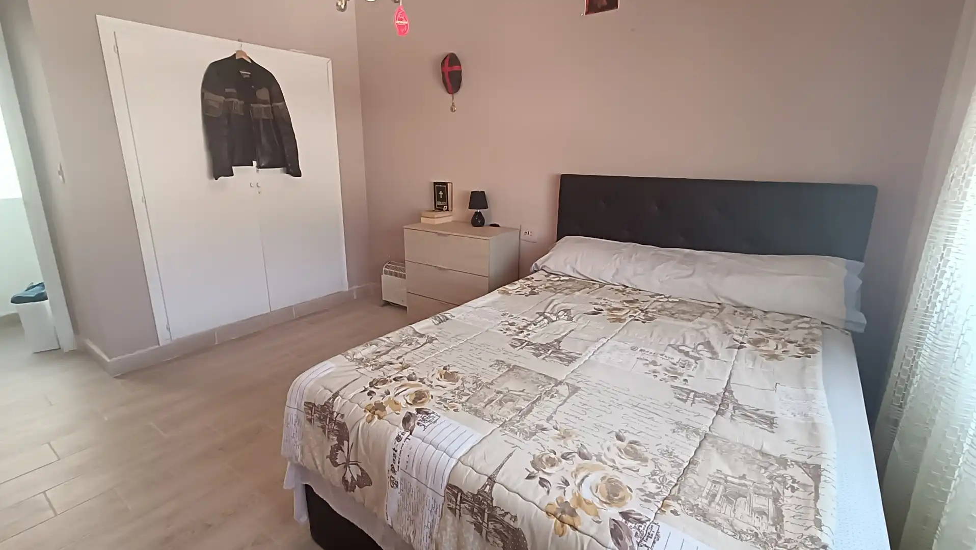 Dormitori de Pis en venda en Almansa amb Aire condicionat, Calefacció i Moblat