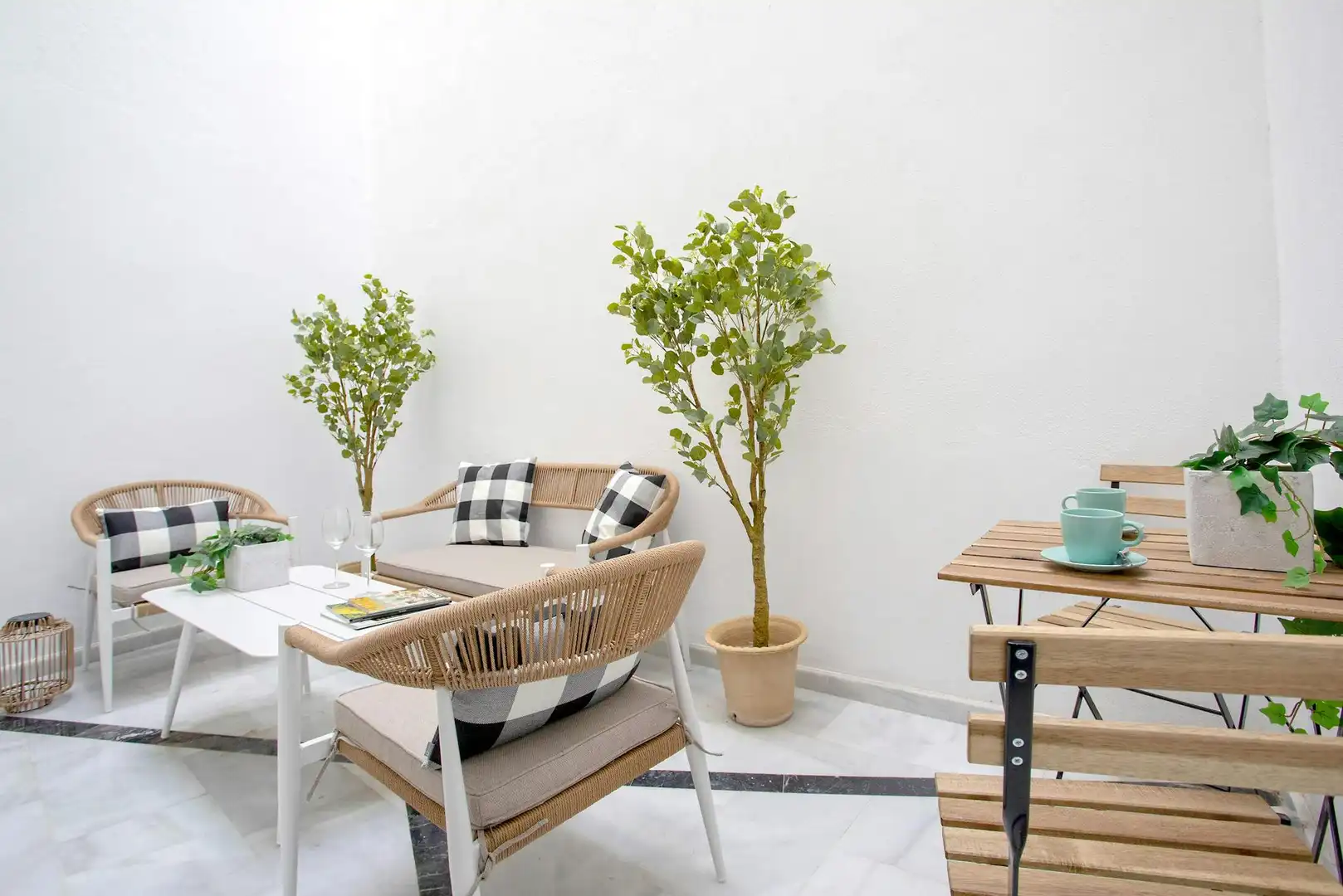 Terraza de Piso de alquiler en Sevilla con Aire acondicionado, Calefacción y Lavadora