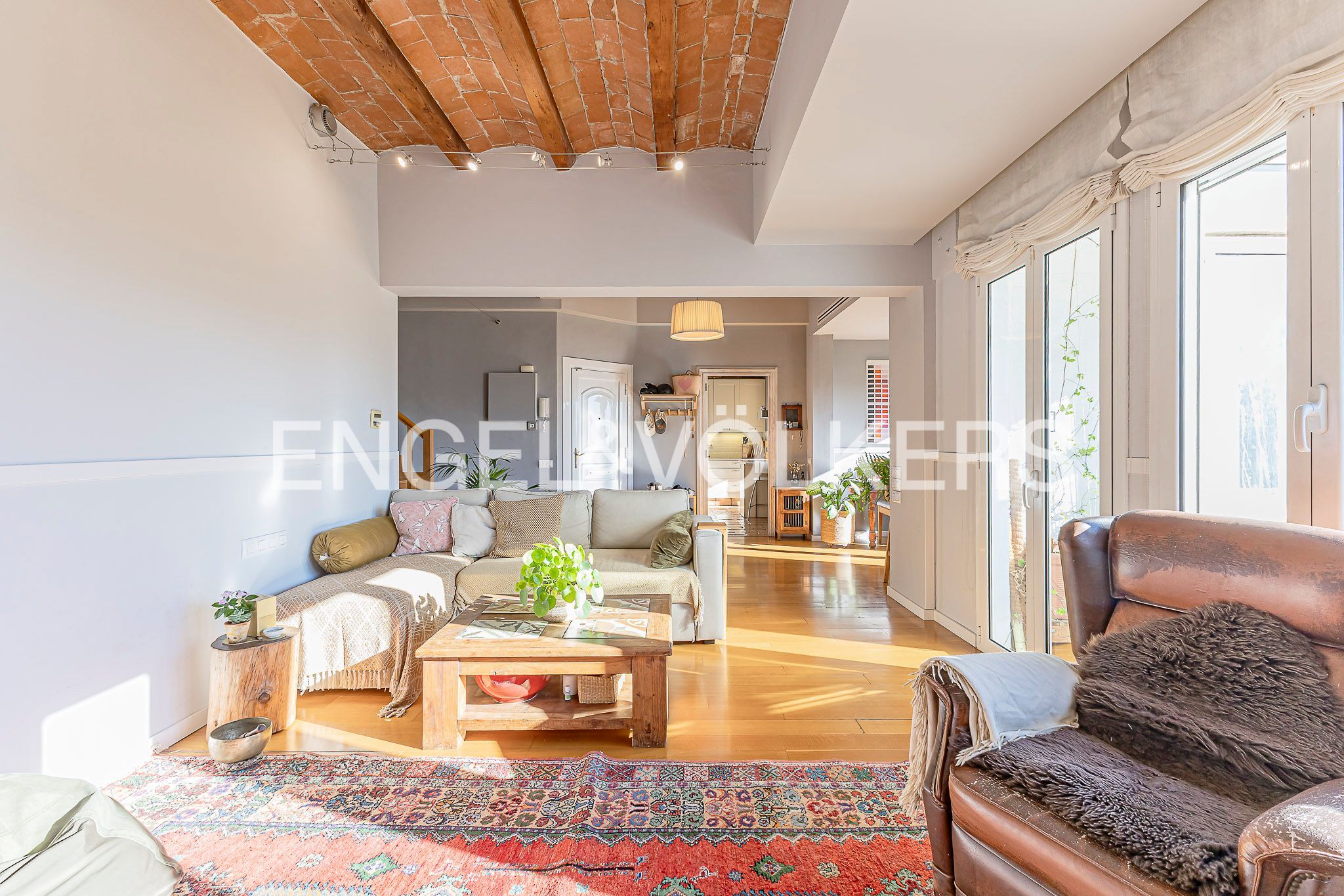 Sala d'estar de Dúplex en venda en  Barcelona Capital amb Aire condicionat, Calefacció i Jardí privat