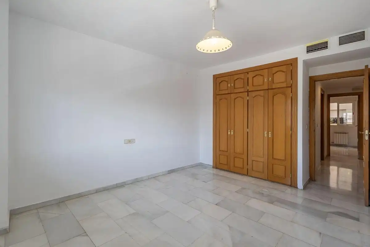 Flat for rent in Barrio de Zaidín