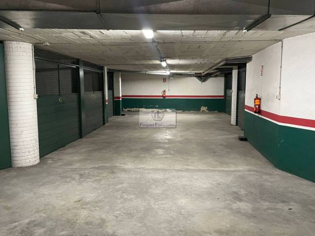 Garaje en Venta en Mont Ferrant - Joan Carles I
