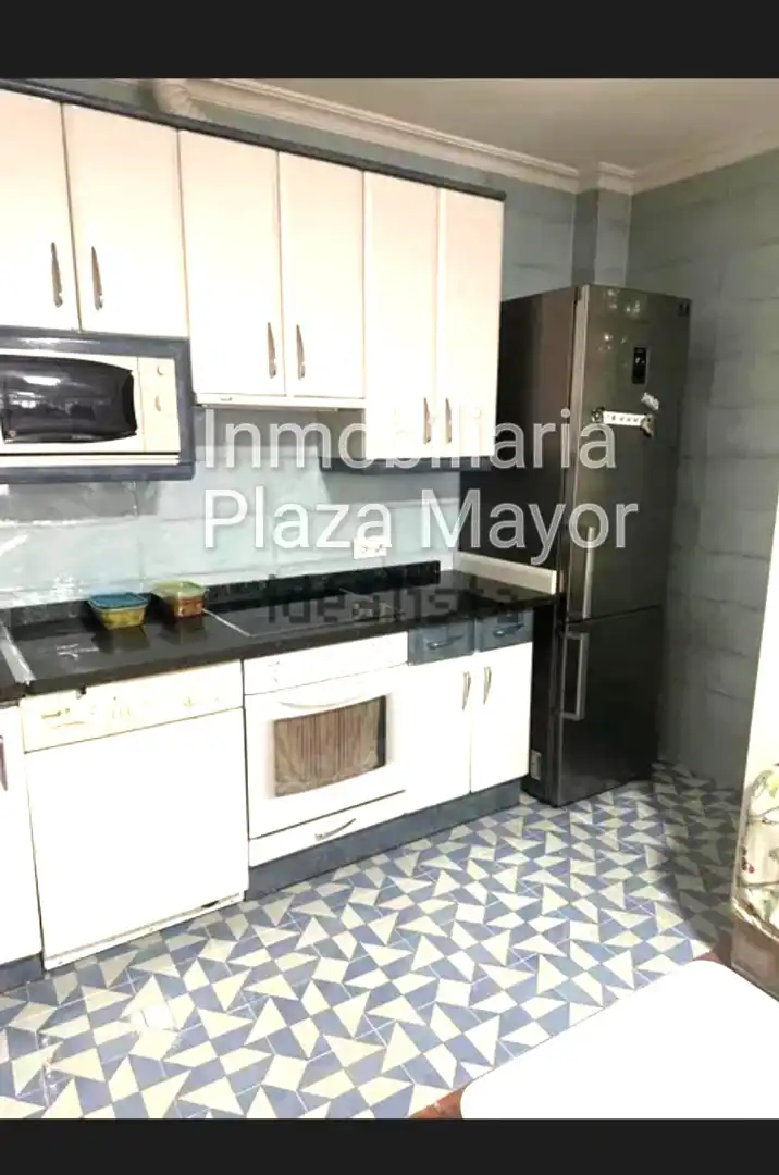 Cocina de Piso en venta en Salamanca con Calefacción, Horno y Lavadora