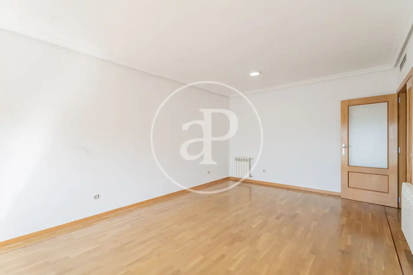 Sala d'estar de Pis de lloguer en Madrid amb Aire condicionat, Calefacció i Terrassa