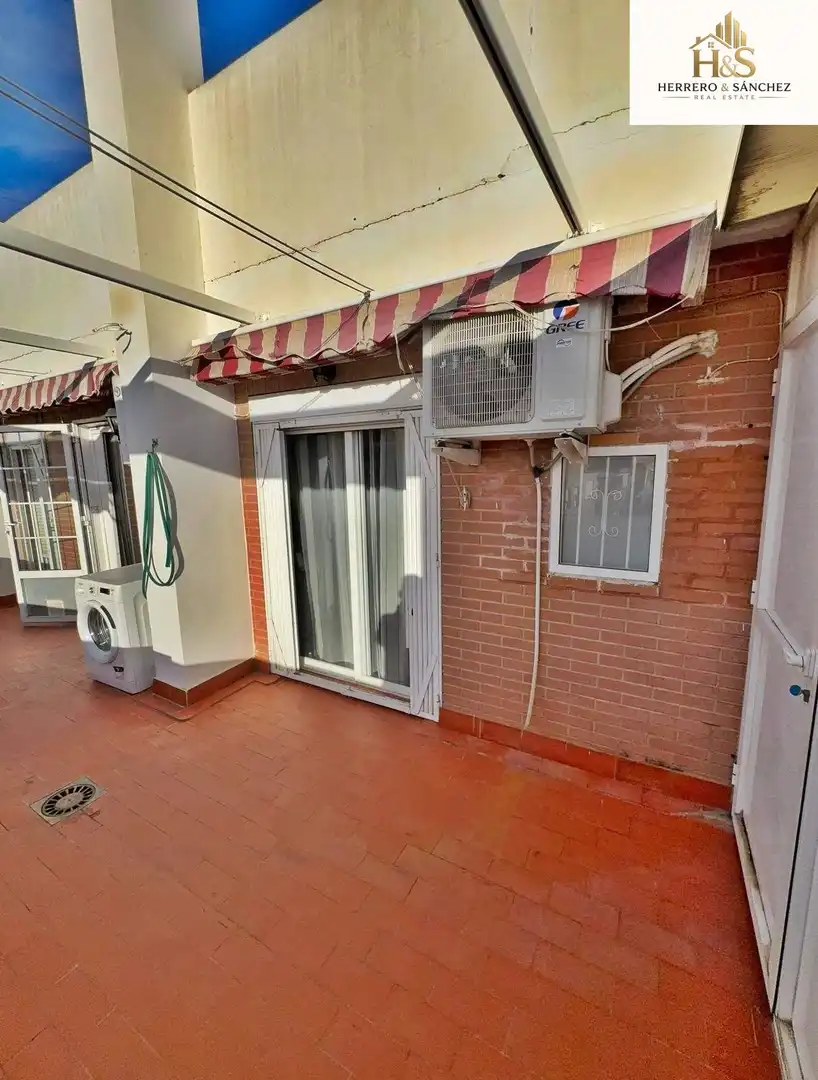 Àtic amb ascensor en venda a Calle DR ESQUERDO, imagen 14