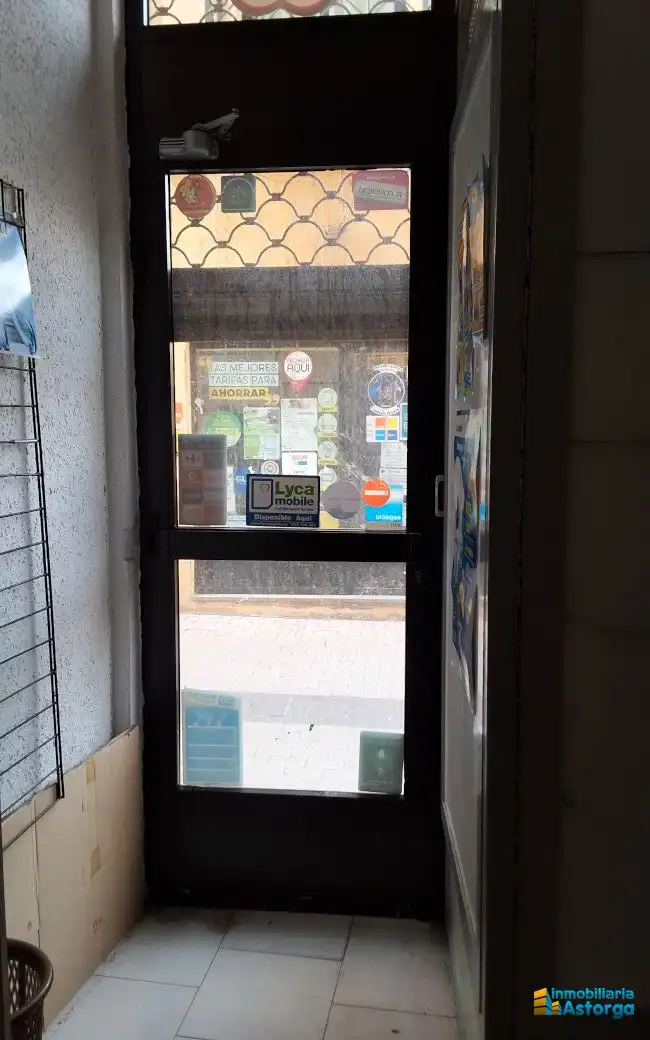 Local comercial de lloguer a Calle Prieto de Castro, imagen 5