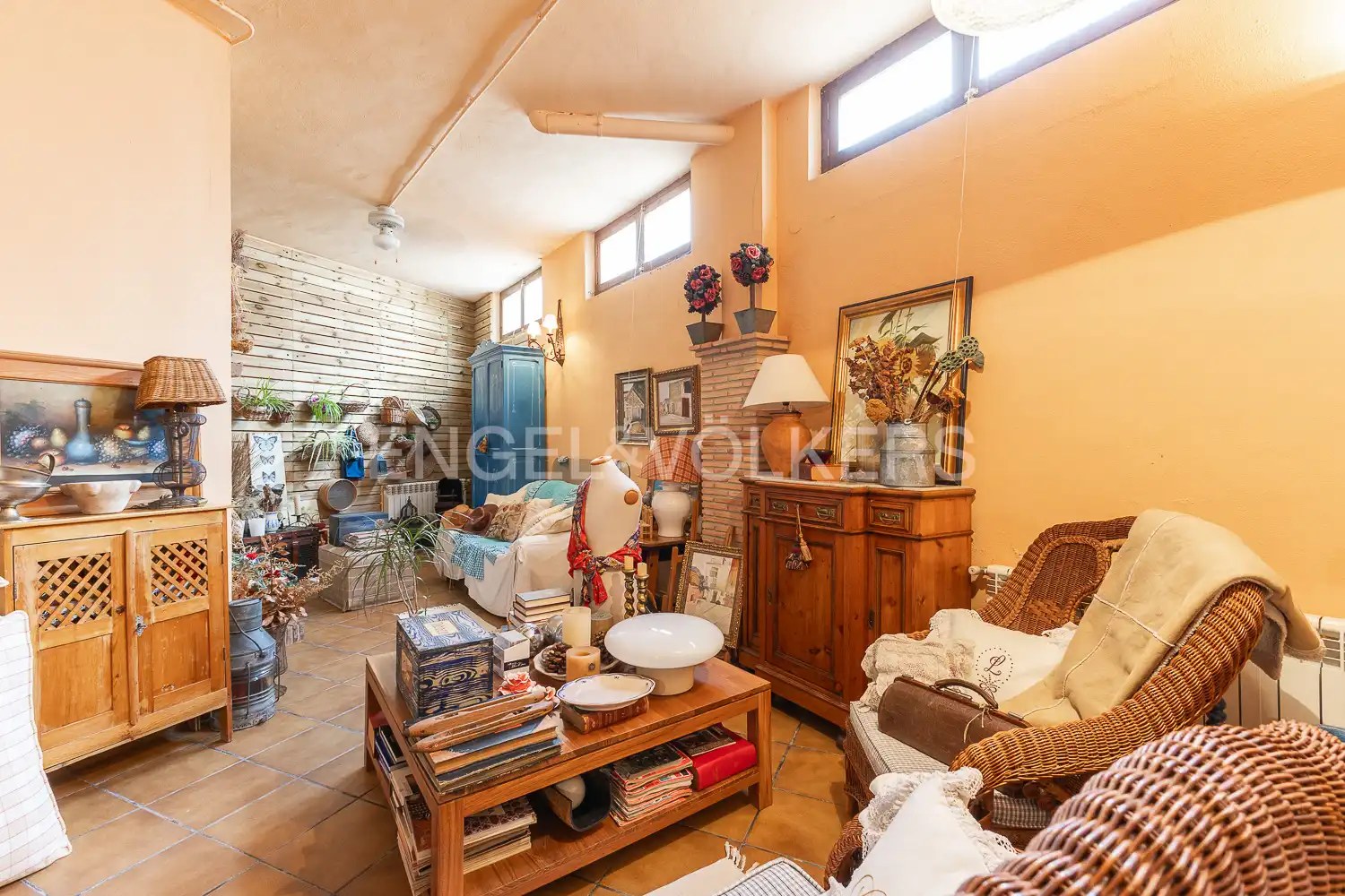 Sala de estar de Casa adosada en venta en Viver con Calefacción, Terraza y Amueblado