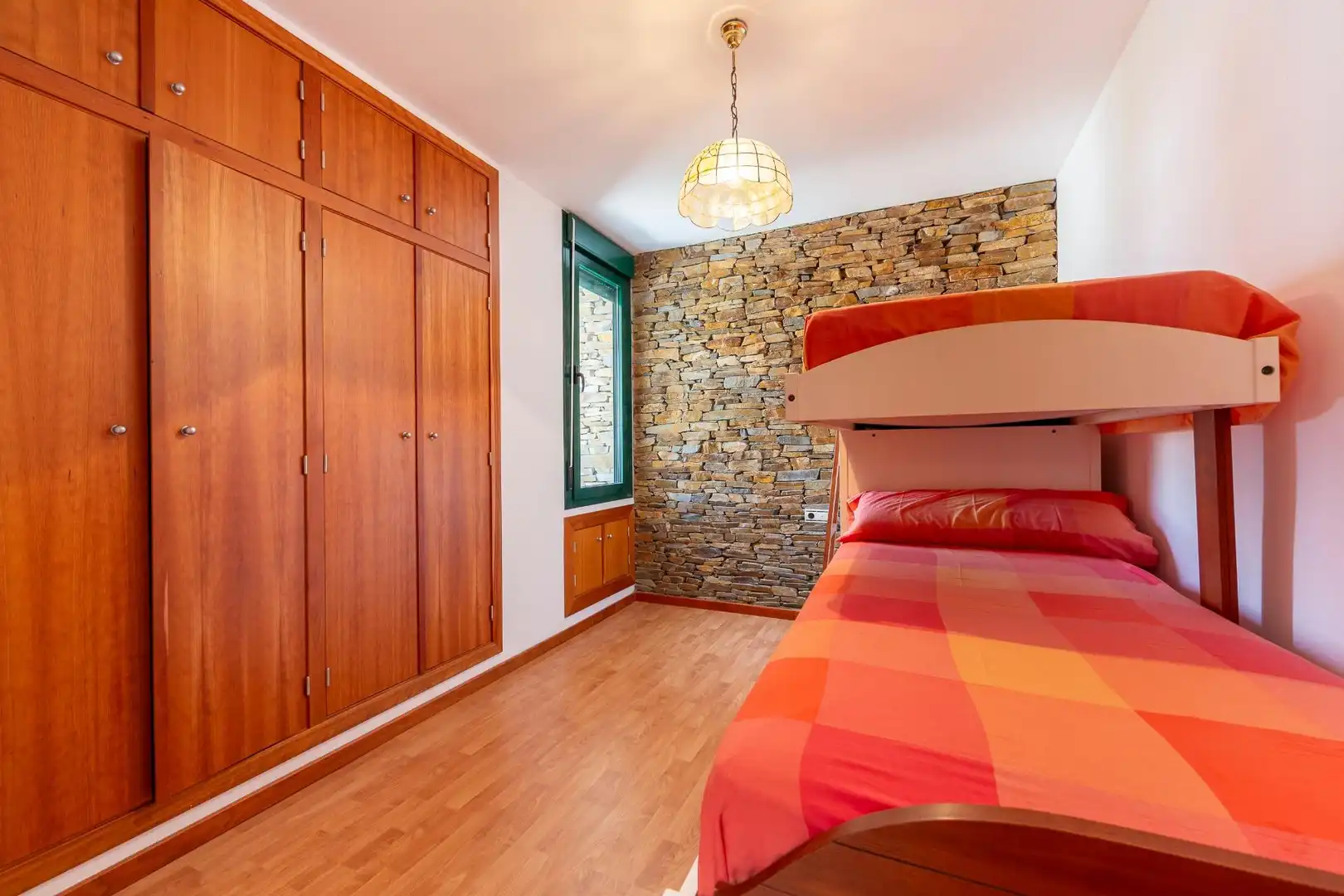 Dormitori de Casa o xalet en venda en Fondón amb Jardí privat i Terrassa