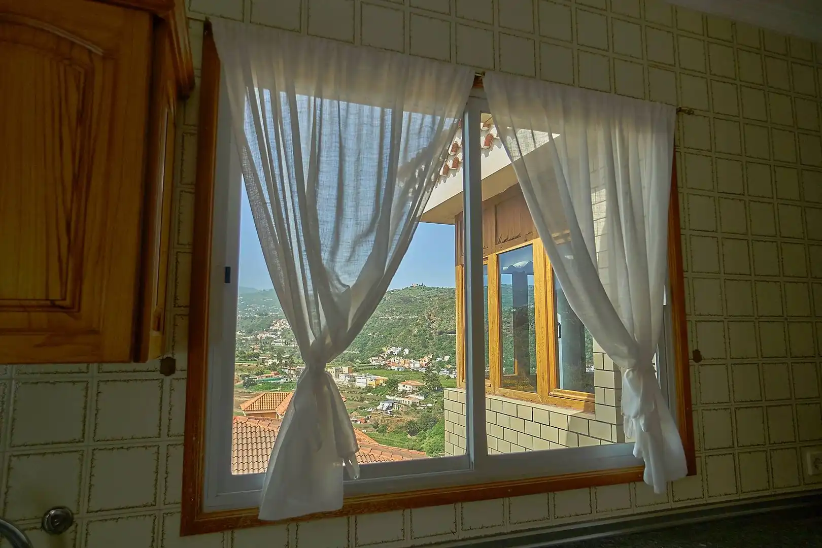 Vista exterior de Casa o xalet en venda en Santa Brígida amb Jardí privat, Terrassa i Balcó