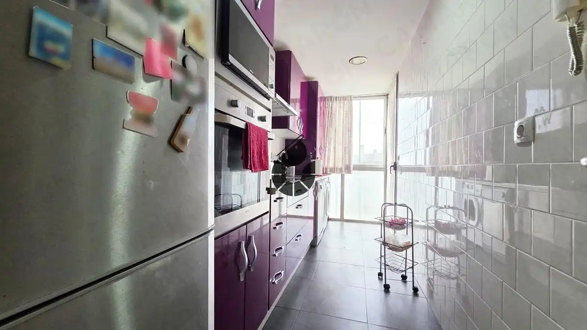 Kitchen of Flat for sale in Mairena del Aljarafe  with Air Conditioner and Storage room