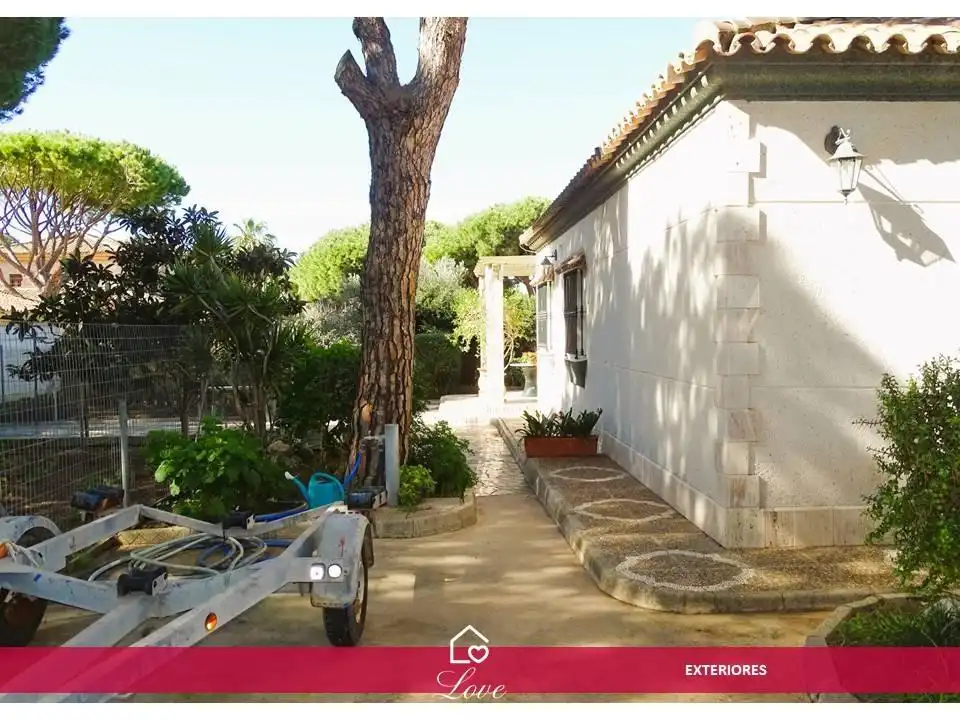 Garden of Houses for sale in Chiclana de la Frontera  with Air Conditioner, Heating and Private garden