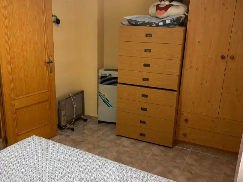Dormitori de Casa o xalet en venda en Chulilla amb Aire condicionat, Terrassa i Balcó