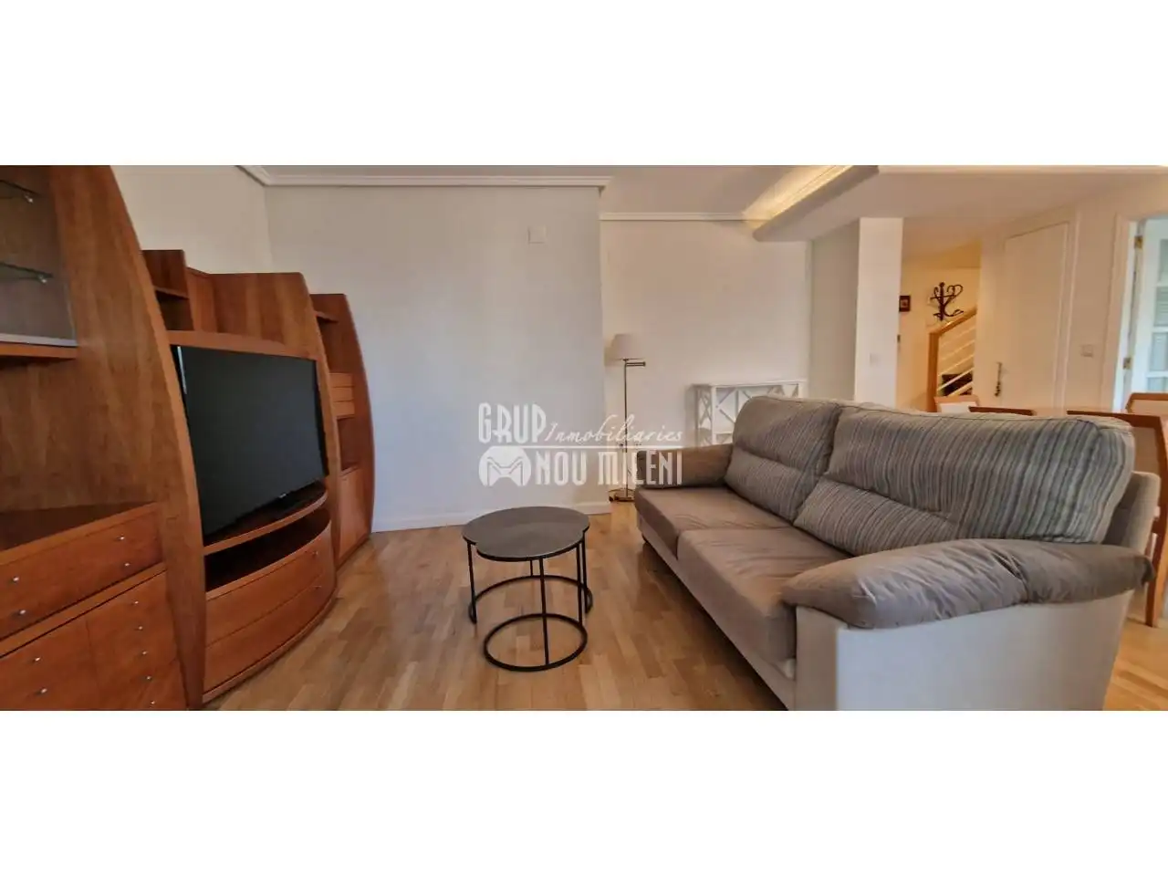Sala d'estar de Dúplex de lloguer en Valencia amb Aire condicionat, Jardí privat i Parquet