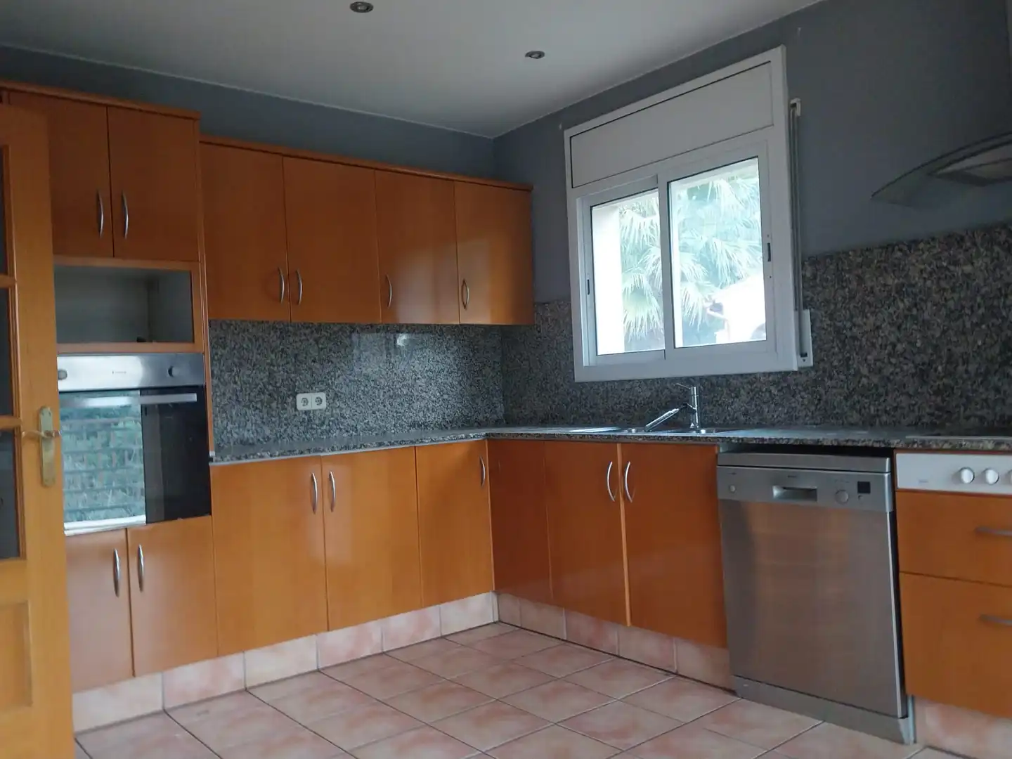 Cuina de Casa o xalet en venda en L'Ametlla del Vallès amb Calefacció, Jardí privat i Terrassa