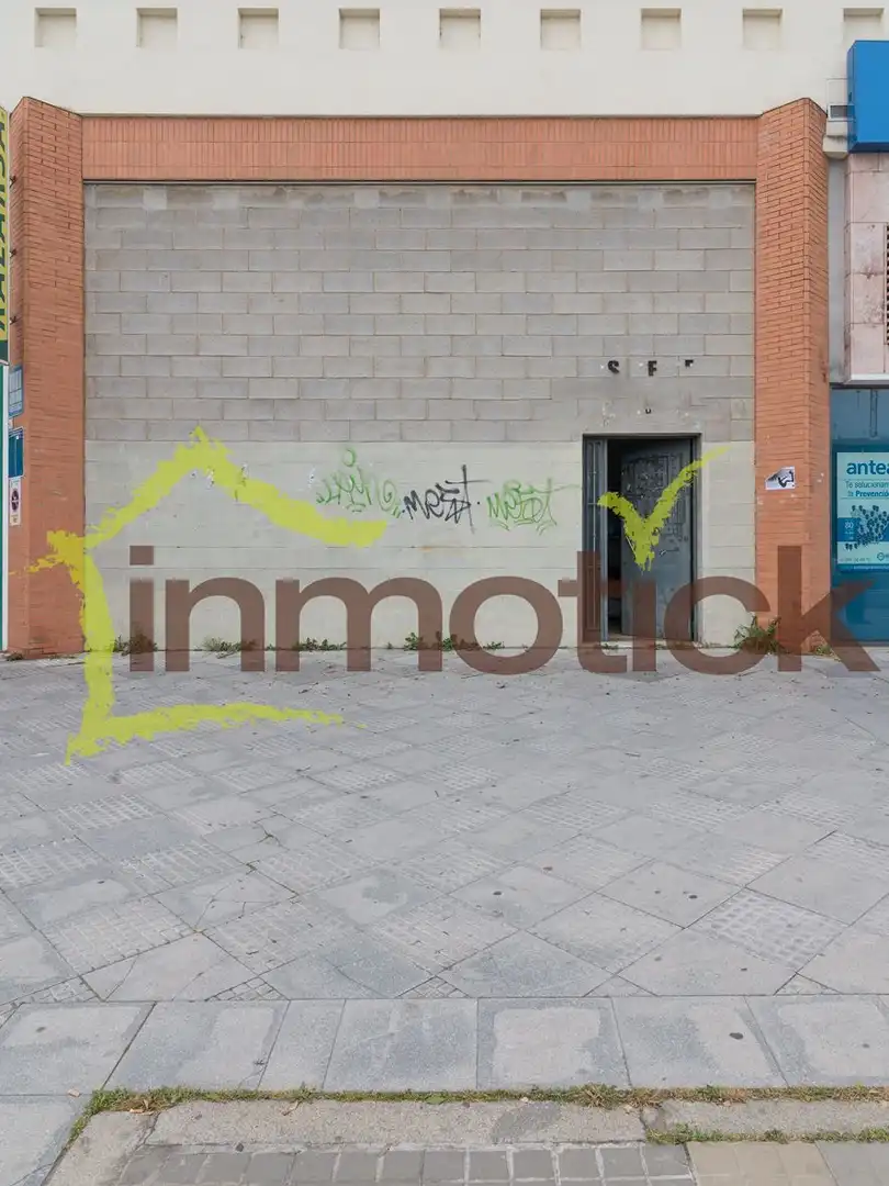 Local comercial en venda a Las Torres - Guadalupe, imagen 2