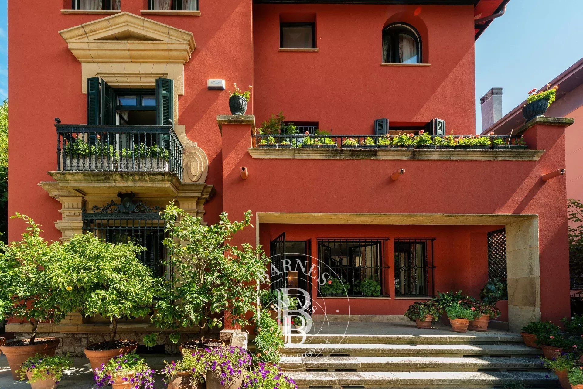 Vista exterior de Casa o xalet en venda en Donostia - San Sebastián  amb Aire condicionat, Calefacció i Terrassa