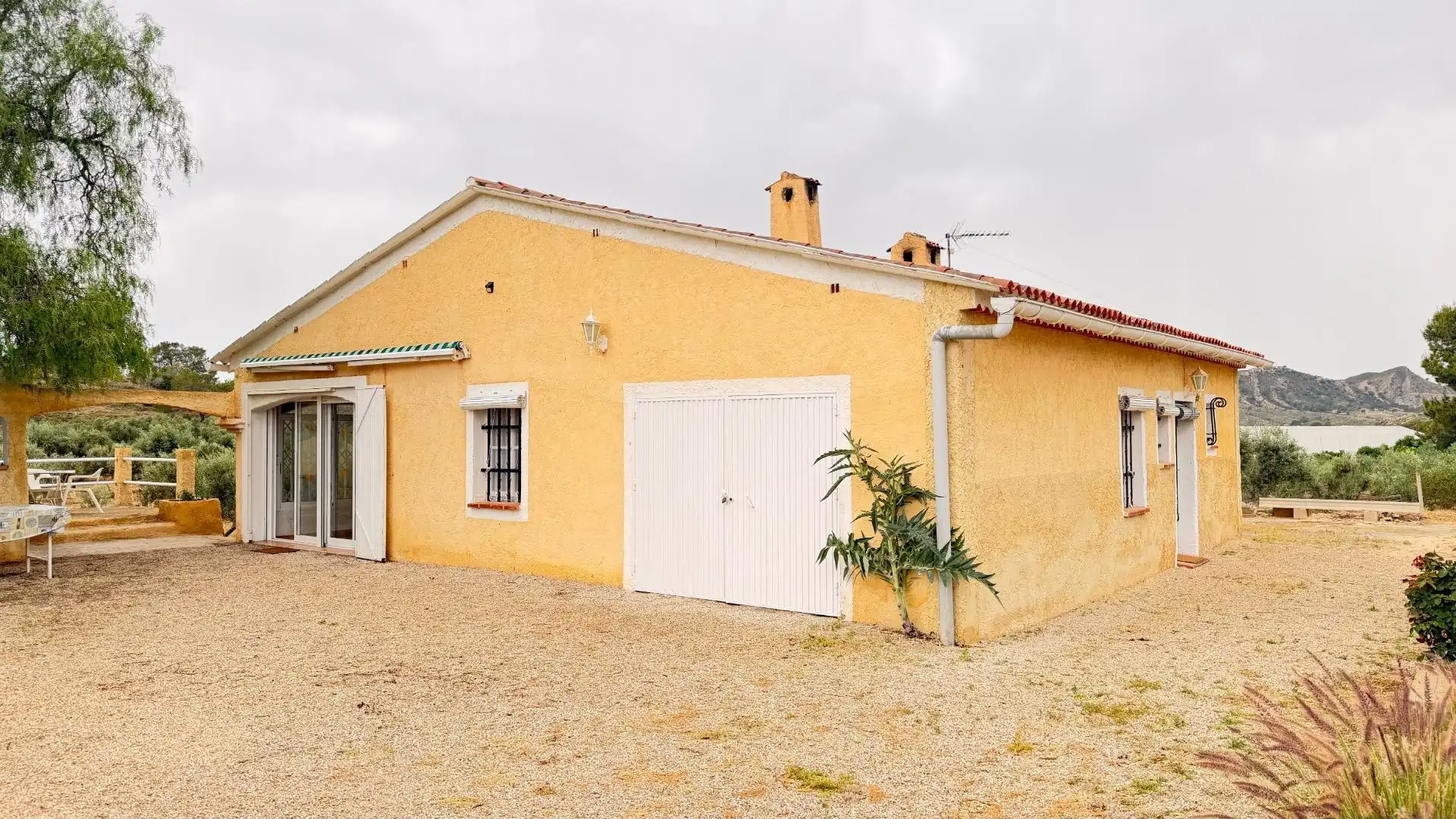 Exterior view of Houses for sale in Elche / Elx  with Heating, Private garden and Storage room