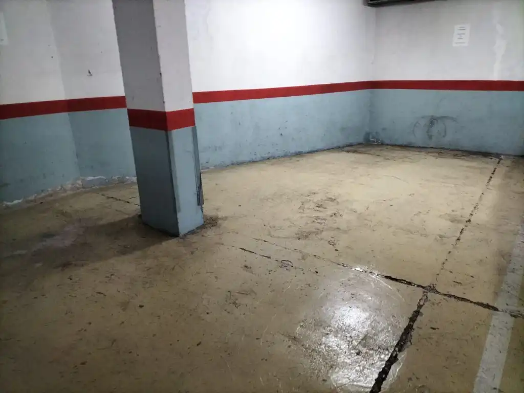 Einzelparkplatz zum Verkauf in Nou Barris, imagen 5